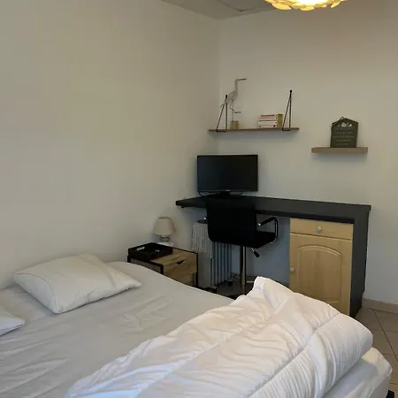 Вилла Calme, 3 Chambres, Jardin Avec Piscine, Veranda, Parking Ла-Флот