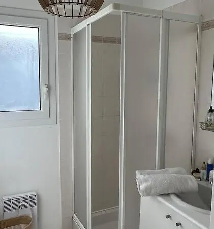 Calme, 3 Chambres, Jardin Avec Piscine, Veranda, Parking *